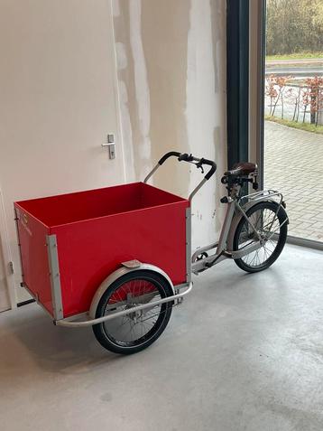 Bakfiets fietsfabriek beschikbaar voor biedingen