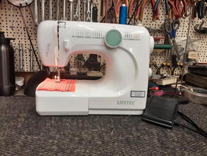 LIFETEC NAAIMACHINE MODEL LT8709, Hobby en Vrije tijd, Naaimachines en Toebehoren, Gebruikt, Overige merken, Ophalen of Verzenden