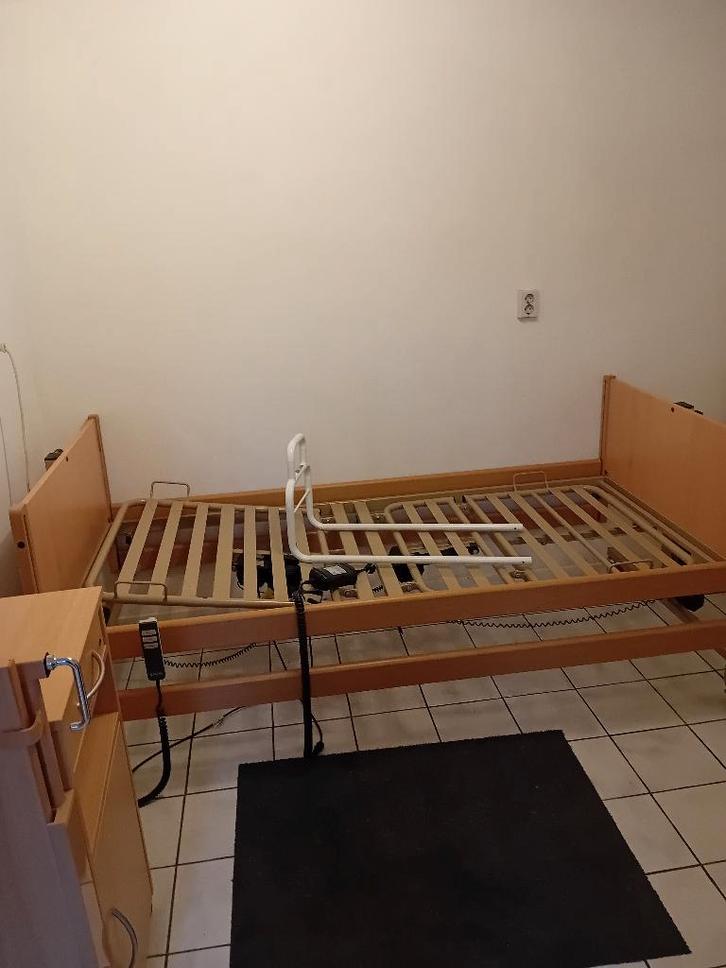 zorg bed, Diversen, Verpleegmiddelen, Gebruikt, Ophalen