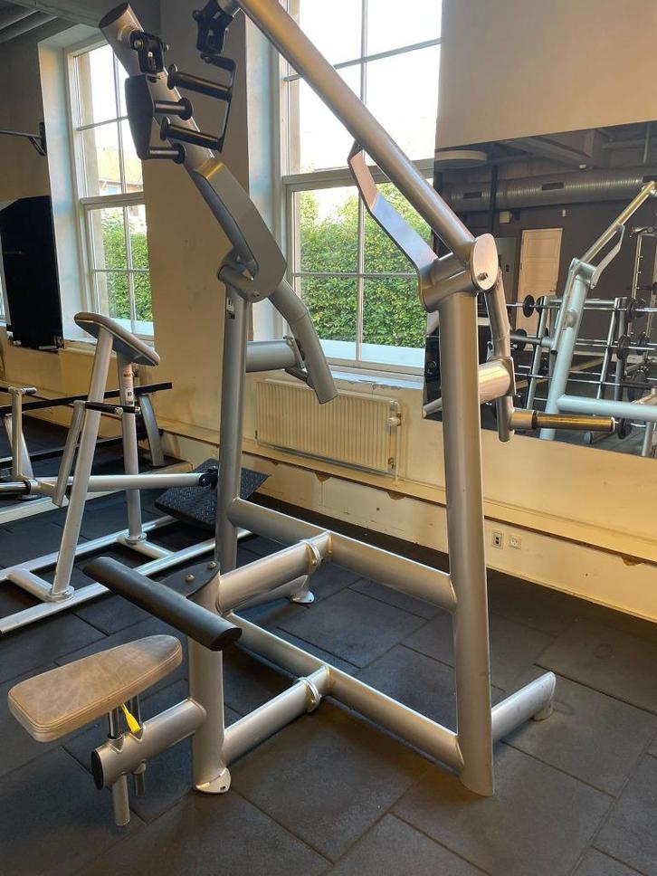 GYM80 Sygnum Pulldown Plate Loaded, Sport en Fitness, Fitnessapparatuur, Zo goed als nieuw, Overige typen, Armen, Rug, Metaal