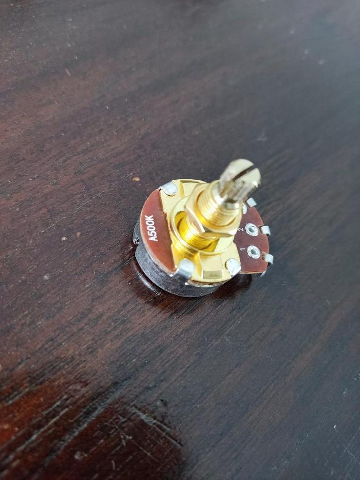Potmeter a500k full size - 18 mm split shaft, Muziek en Instrumenten, Instrumenten | Onderdelen, Nieuw, Elektrische gitaar, Ophalen of Verzenden