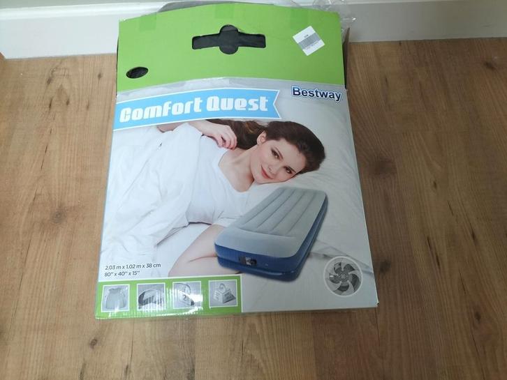 Bestway Luchtbed luchtmatras eenpersoons, Caravans en Kamperen, Luchtbedden, Zo goed als nieuw, Ophalen