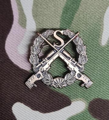 Sniper speld beschikbaar voor biedingen