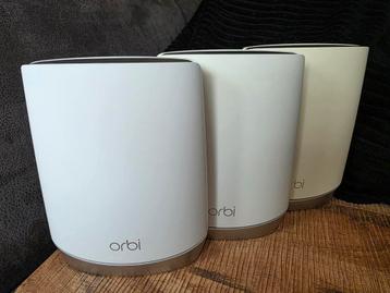 Netgear Orbi rbr750 beschikbaar voor biedingen