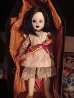 Living Dead Dolls Coalette, Verzamelen, Poppen, Ophalen of Verzenden, Zo goed als nieuw, Pop