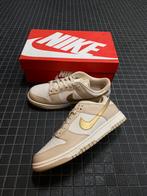 Nike dunk metallic gold 41, Kleding | Dames, Schoenen, Nieuw, Nike, Ophalen of Verzenden