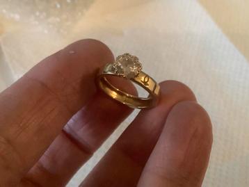 Vintage gouden ring Chanel logo briljant geslepen zirkoon 18 beschikbaar voor biedingen