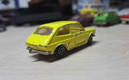 Majorette (Fiat 127 met hondje op de achterbank), Hobby en Vrije tijd, Modelauto's | 1:87, Gebruikt, Auto, Majorette, Ophalen