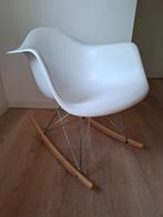 Schommelstoel, Design, wit, Ophalen, Zo goed als nieuw, Stoel(en)