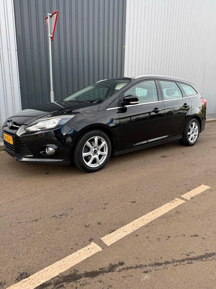 Ford Focus 1.0 Ecoboost 92KW Wagon 2012 Zwart, Auto's, Ford, Particulier, Focus, ABS, Airbags, Airconditioning, Alarm, Bluetooth