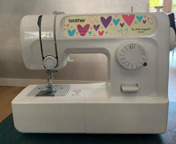 Brother KD144 Naaimachine - Perfect voor beginners!, Hobby en Vrije tijd, Naaimachines en Toebehoren, Zo goed als nieuw, Naaimachine