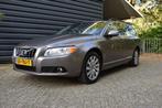 Volvo V70 VOLVO V70 2.0 D3!!! LIM. EDITION!!! 11,894 EURO!!!, Auto's, Volvo, Voorwielaandrijving, Euro 5, 1566 kg, Gebruikt