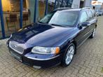 Volvo V70 2.4 Momentum Automaat 170PK, Auto's, 15 km/l, Beige, Blauw, Leder en Stof