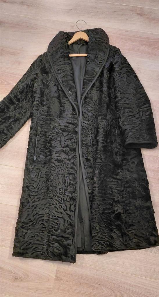 Vintage Astrakan bontjas, Kleding | Dames, Jassen | Winter, Gedragen, Zwart, Ophalen of Verzenden