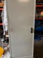 Patch kast, Ophalen, Zo goed als nieuw