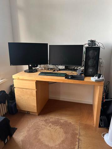 Houten Bureau met Lades 140*65 (Desk) beschikbaar voor biedingen