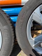 Continental Winterbanden 255/55 R18 - Zo goed als nieuw!, Auto-onderdelen, Banden en Velgen, 18 inch, Gebruikt, 255 mm, Band(en)