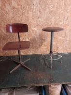 Vintage stoel en kruk., Gebruikt, Ophalen