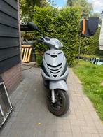 Piaggo zip 4 takt, geel kenteken, Fietsen en Brommers, Scooters | Piaggio, Ophalen, Gebruikt, Zip
