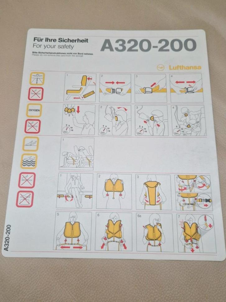Lufthansa Star Alliance A320-200 flight safetycard, Verzamelen, Luchtvaart en Vliegtuigspotten, Zo goed als nieuw, Kaart, Foto of Prent