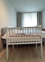 Petit Amelie Co-sleeper wiegje met matras - 90x45 cm, Kinderen en Baby's, Babywiegjes en Ledikanten, Ophalen, Zo goed als nieuw