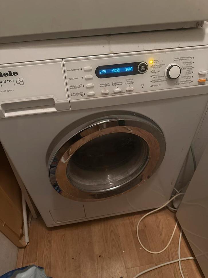 Miele EDITION 111 W5873 Wasmachine, Witgoed en Apparatuur, Wasmachines, Gebruikt, Voorlader, 6 tot 8 kg, 85 tot 90 cm, 1200 tot 1600 toeren