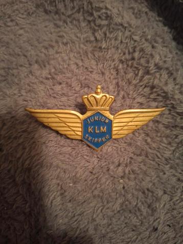KLM Junior Skipper pins beschikbaar voor biedingen