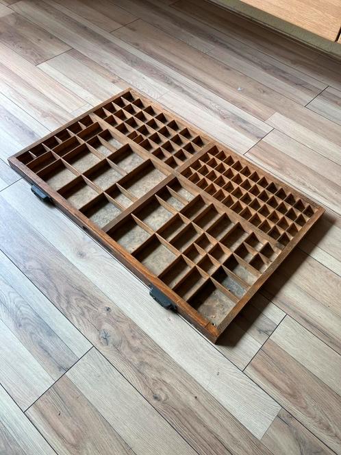Antieke Letterbak 55x83cm Decoratie Woonaccessoires Hout Met, Antiek en Kunst, Antiek | Woonaccessoires, Ophalen