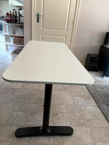 IKEA BEKANT bureau 140x60 - afbeelding 2