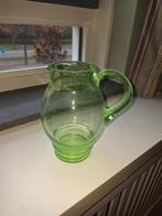 Groene glazen kan van uranium glas, Antiek en Kunst, Antiek | Glas en Kristal, Ophalen of Verzenden