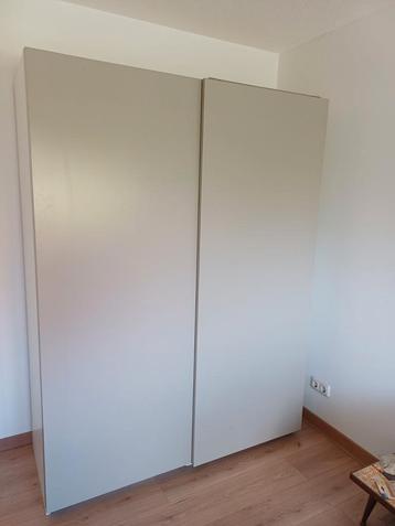 Ikea Kledingkast met Schuifdeuren - Haarlem beschikbaar voor biedingen