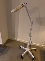 Loeplamp met licht, Ophalen, Zo goed als nieuw, Loeplamp