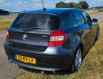 BMW 1-Serie 2.0 118I 2005 Grijs, Auto's, BMW, 1-Serie, Achterwielaandrijving, 1995 cc, 4 cilinders