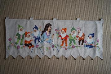 vintage wandkleed stof vilt sneeuwwitje handgemaakt deco bel beschikbaar voor biedingen