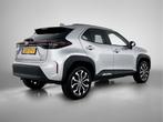 Toyota Yaris Cross 1.5 Hybrid 115 First Edition (bj 2025), 12 maanden, Stof, Gebruikt, Start-stop-systeem