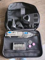 Multitool Dremel 8220 met 2 accu's  en lader en handgrip, Ophalen of Verzenden, Zo goed als nieuw