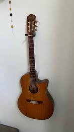 Ibanez semi akoestisch klassieke gitaar met cutaway., Muziek en Instrumenten, Ophalen, Zo goed als nieuw, Klassieke of Spaanse gitaar