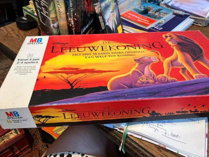 Leeuwenkoning Bordspel - MB Spellen, Hobby en Vrije tijd, Gezelschapsspellen | Bordspellen, Gebruikt, Drie of vier spelers, Ophalen of Verzenden