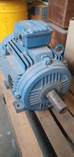 WEG elektromotor  7.5 kW / 1450 toeren, Doe-het-zelf en Verbouw, Ophalen, Zo goed als nieuw, Elektromotor