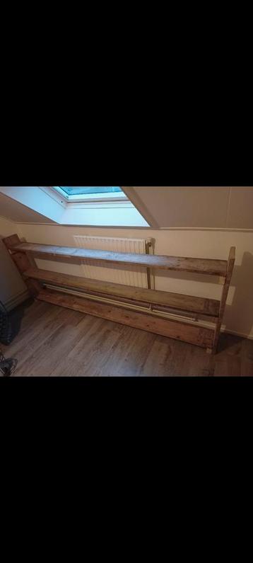 Schoenenrek van steigerhout  beschikbaar voor biedingen
