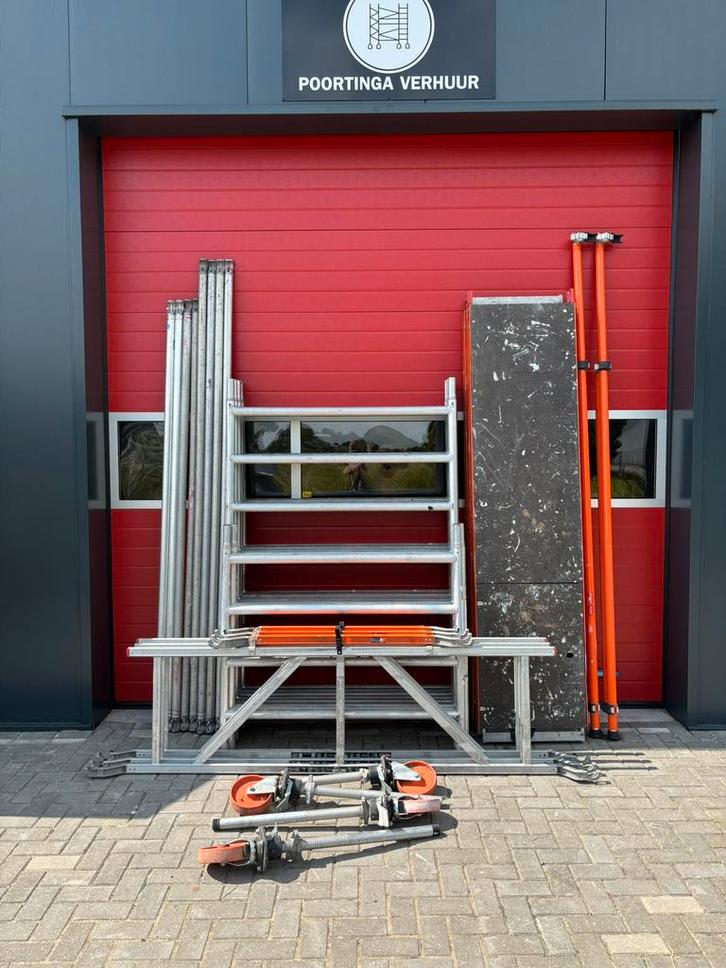 Altrex rolsteiger te koop 9.2m wh, Doe-het-zelf en Verbouw, Steigers, Zo goed als nieuw, Rolsteiger of Kamersteiger, 5 meter of hoger