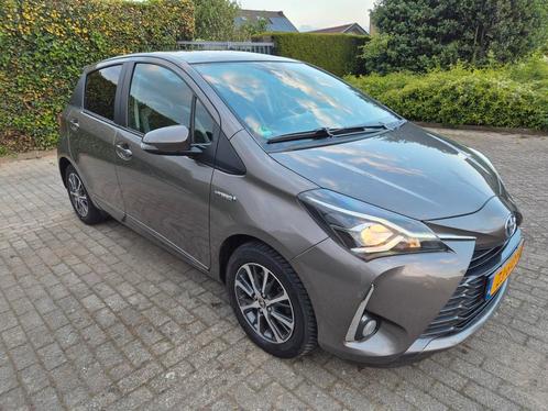 Toyota Yaris 1.5 Hybrid 100pk 5D CVT 2019 Grijs, Auto's, Toyota, Particulier, Yaris, ABS, Achteruitrijcamera, Airbags, Airconditioning
