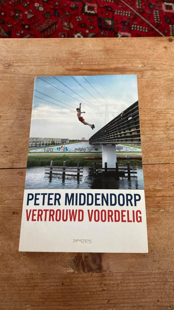 Peter Middendorp - Vertrouwd voordelig, Boeken, Literatuur, Zo goed als nieuw, Nederland, Ophalen of Verzenden