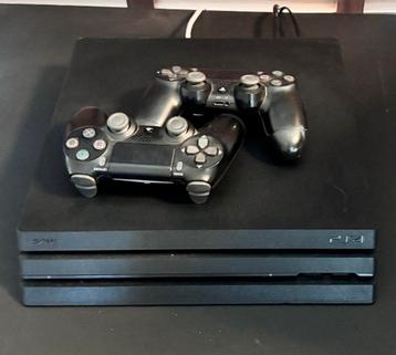 PlayStation 4 Pro (1TB) + 2 Controllers beschikbaar voor biedingen