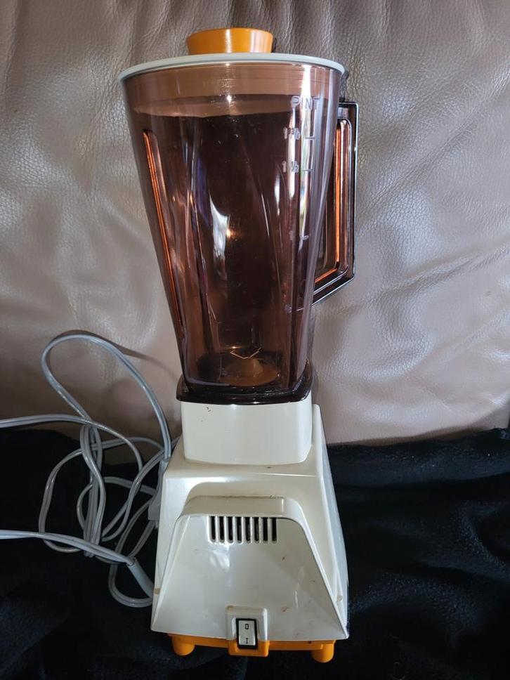 Goedwerkende Vintage Moulinex Blender - Retro Keukenapparaat, Witgoed en Apparatuur, Blenders, Zo goed als nieuw, Blender, Ophalen of Verzenden