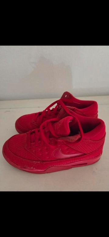 Nike sneaker  beschikbaar voor biedingen