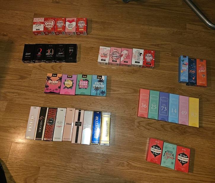 38 Mini Parfums - Spotgoedkoop!, Sieraden, Tassen en Uiterlijk, Uiterlijk | Parfum, Gebruikt, Ophalen of Verzenden