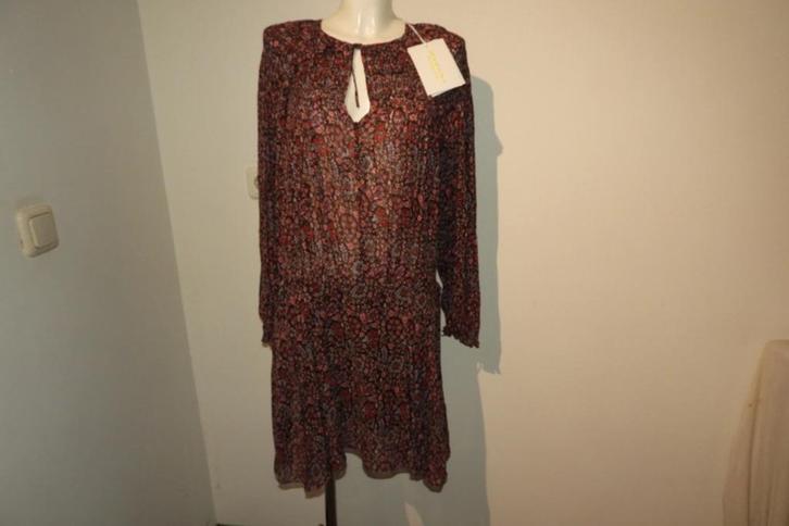 Isabel Marant Etoile vintage look jurk strikje hals Nieuw 42, Kleding | Dames, Jurken, Nieuw, Maat 42/44 (L), Rood, Knielengte