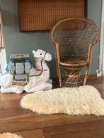 Vintage Rotan Pauwenstoel - Kinderstoel, Huis en Inrichting, Stoelen, Ophalen, Bruin, ., Vintage boho