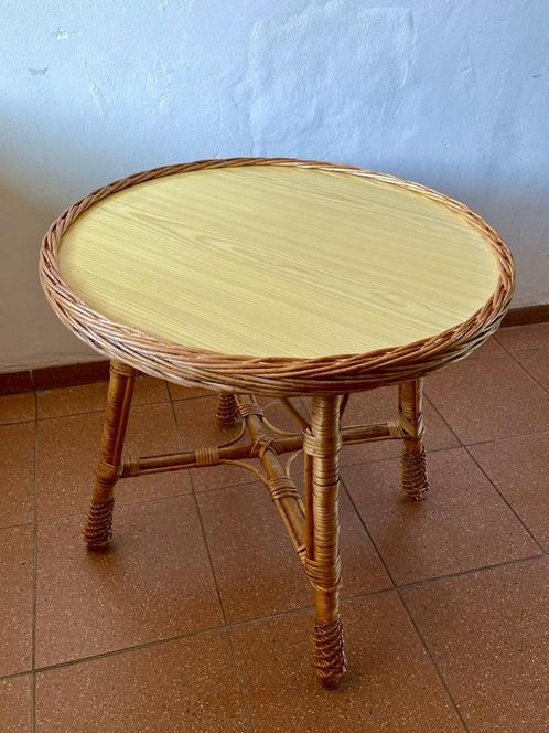 rieten salontafel, Huis en Inrichting, Tafels | Salontafels, Gebruikt, 50 tot 75 cm, 50 tot 100 cm, 50 tot 100 cm, Rond, Overige materialen